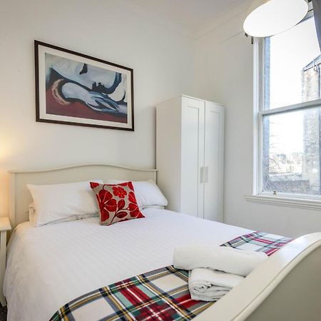 Traditional 3 Bedroom Quiet Duplex Flat By High St, Trams And Buses - Just 1-5 Miles To Centre Единбург Екстериор снимка